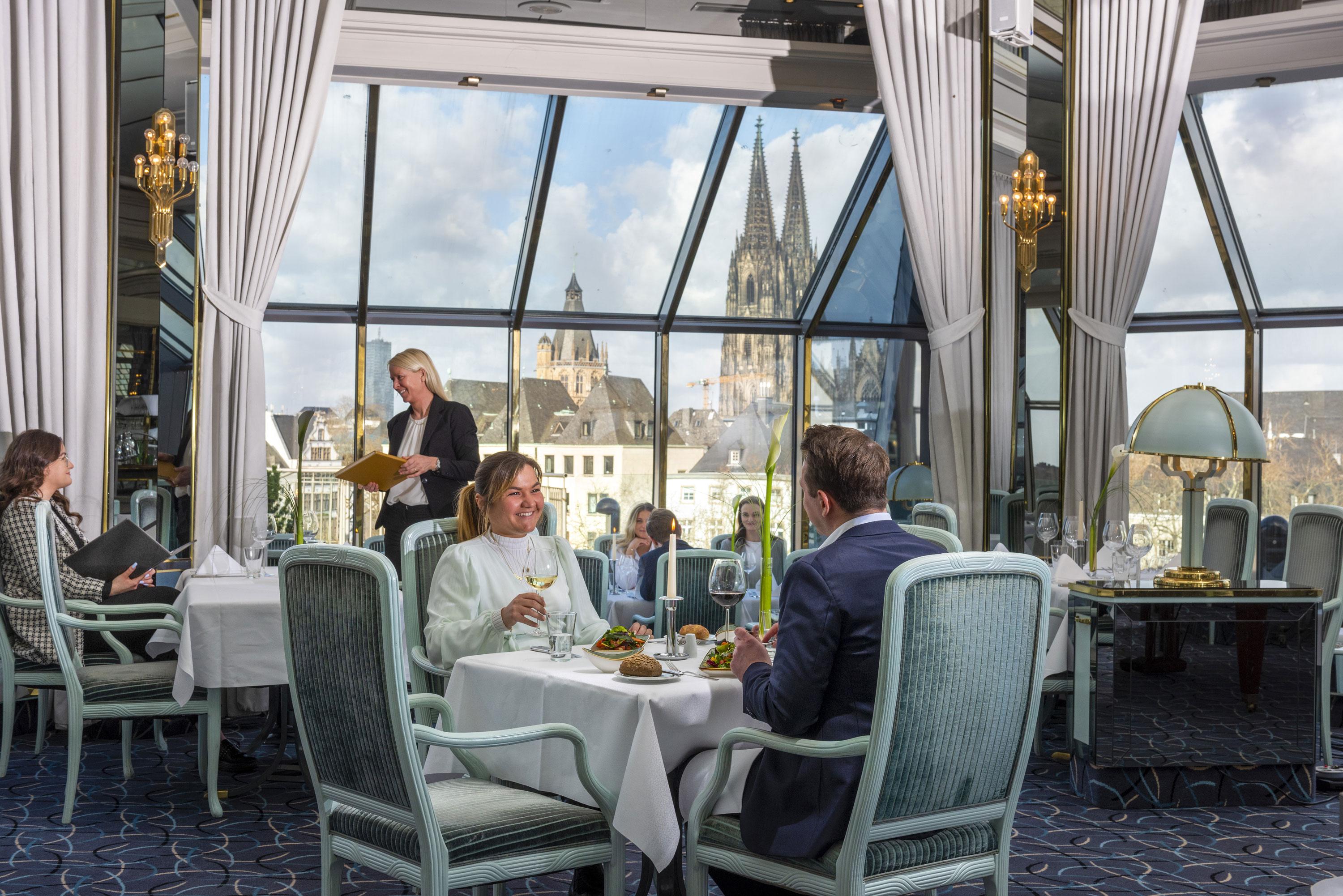 Maritim Hotel Koln Ngoại thất bức ảnh Restaurant