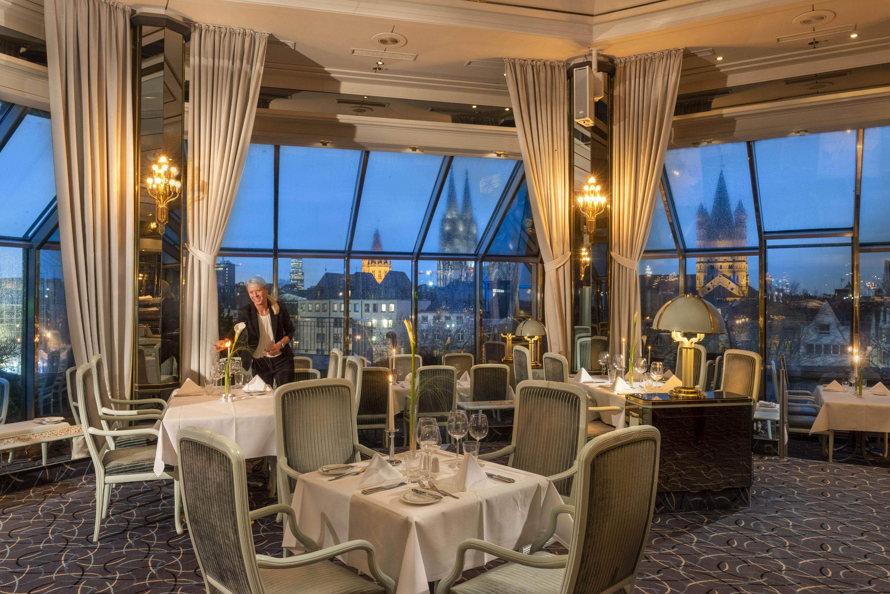 Maritim Hotel Koln Ngoại thất bức ảnh Restaurant in Cologne