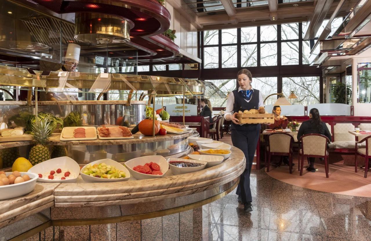 Maritim Hotel Koln Ngoại thất bức ảnh Breakfast buffet